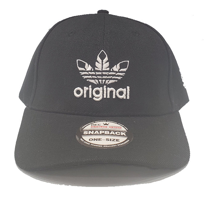 Curved SnapBack cap Original black image 0